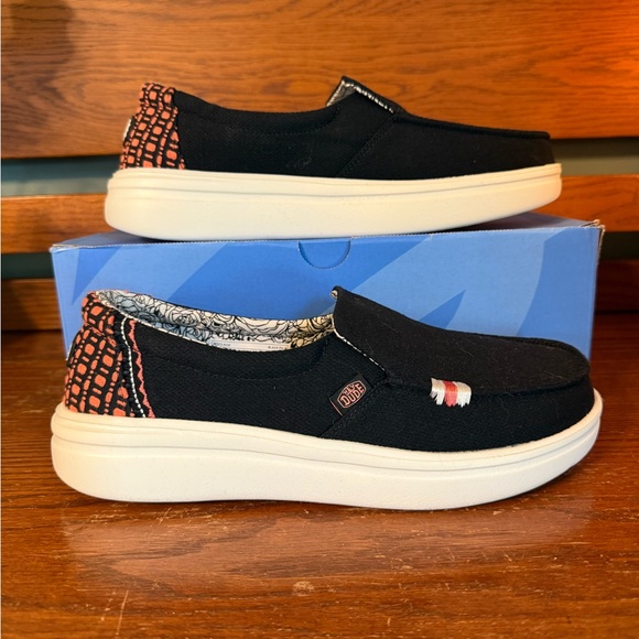Hey Dude Shoes - Hey Dude Misty Rise Black and White Women’s Slip-On Shoes size 9.